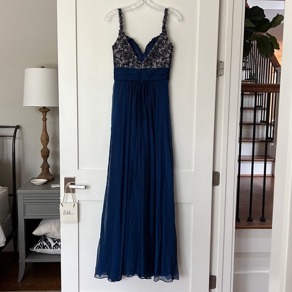 La Femme Blue prom dress with beaded top size 6 - Picture 4 of 5